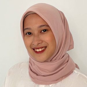 Almira Devina fixs